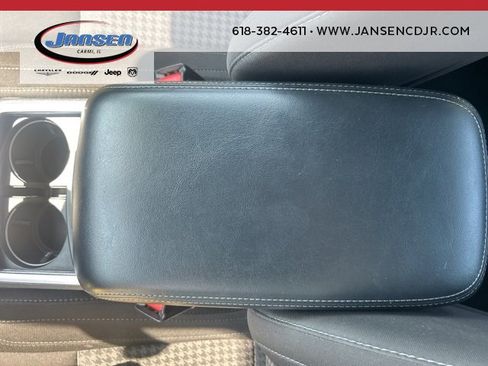 Used 2023 Dodge Charger SXT image 24