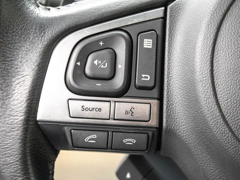 Used 2017 Subaru Outback 2.5i Premium image 19