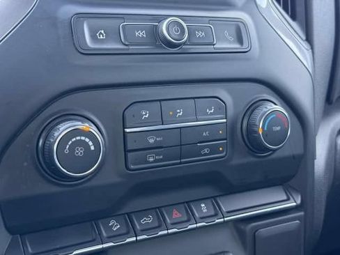 Used 2019 Chevrolet Silverado 1500 Custom Trail Boss w/ Custom Convenience Package AWD/4WD image 23