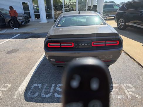 Used 2023 Dodge Challenger R/T RWD image 4