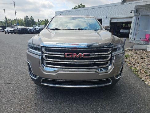 Used 2023 GMC Acadia SLE w/ Driver Convenience Package AWD/4WD image 4