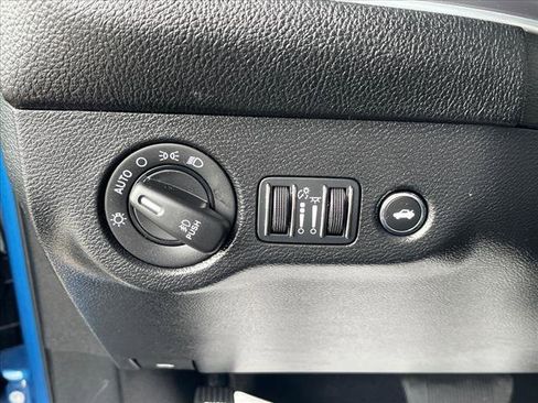 Used 2022 Dodge Challenger SXT w/ Blacktop Package image 29