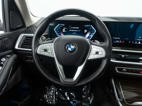 Used 2024 BMW X7 xDrive40i image 24