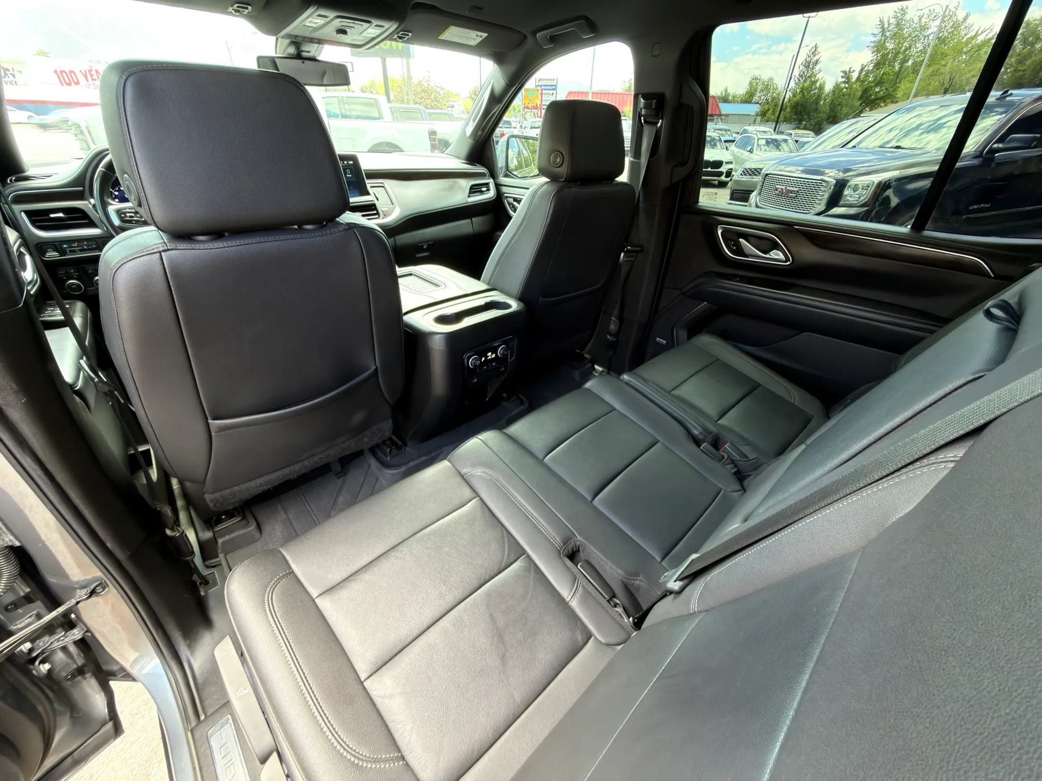 Used 2022 Chevrolet Tahoe Z71 AWD/4WD image 27