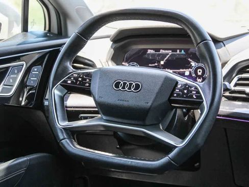 Used 2023 Audi Q4 e-tron Premium Plus w/ Premium Plus AWD/4WD image 16