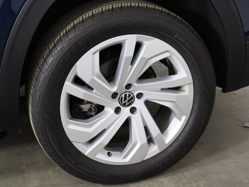 Used 2023 Volkswagen Atlas SE AWD/4WD image 45