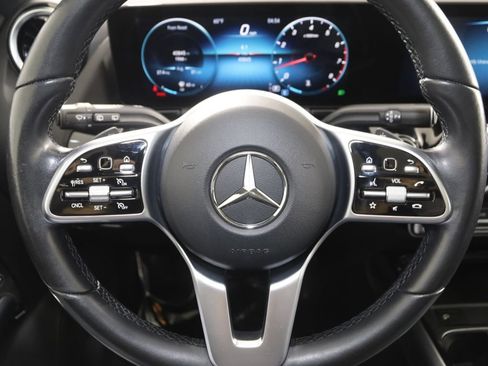 Used 2022 Mercedes-Benz GLA 250 4MATIC image 42