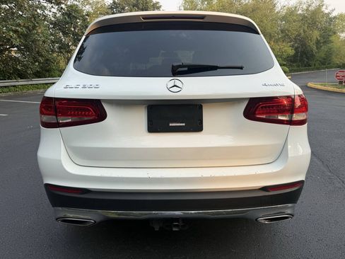 Used 2017 Mercedes-Benz GLC 300 4MATIC w/ Premium 1 Package image 26