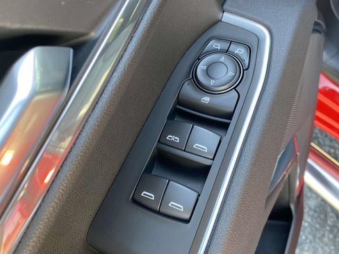 Used 2025 Chevrolet Silverado 1500 LT w/ Leather Package AWD/4WD image 17
