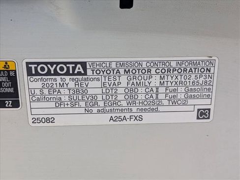 Certified 2021 Toyota Venza LE w/ Carpet Mat Package (TMS) AWD/4WD image 23