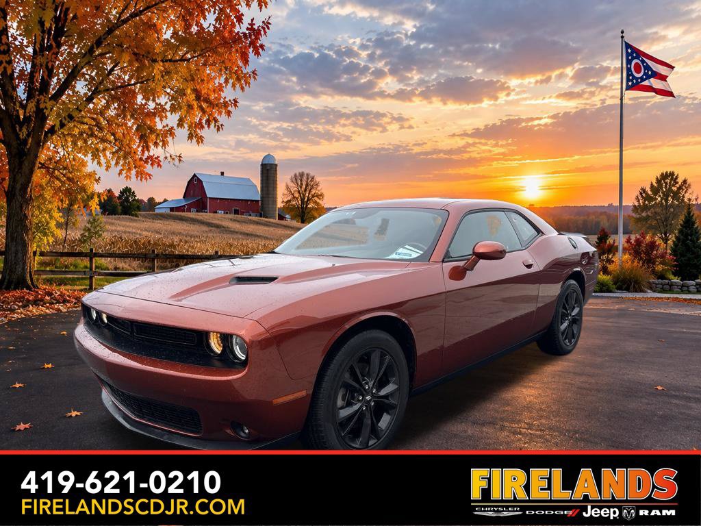 Used 2021 Dodge Challenger SXT w/ Driver Convenience Group AWD/4WD image 1
