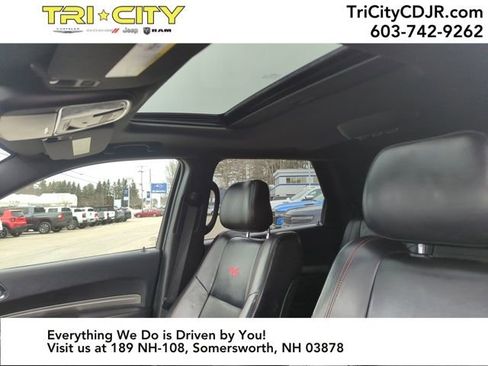 Used 2016 Dodge Durango R/T image 25