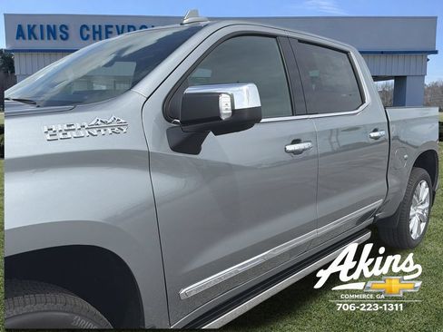 New 2026 Chevrolet Silverado 1500 High Country AWD/4WD image 10