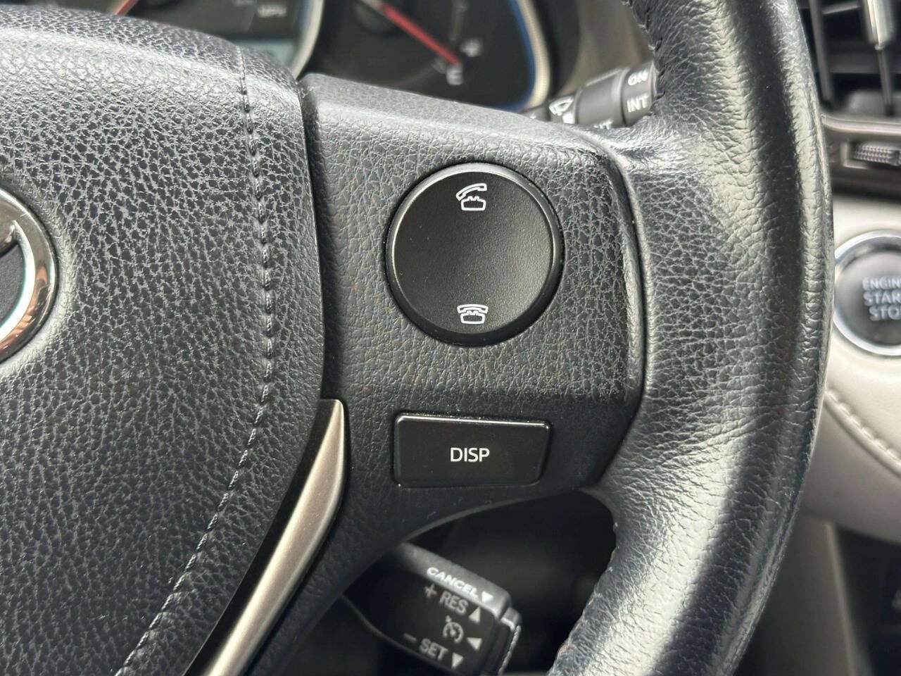 Used 2013 Toyota RAV4 Limited AWD/4WD image 27
