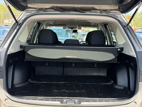 Used 2020 Subaru Forester Premium AWD/4WD image 35