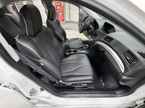 Used 2019 Acura ILX Premium Package image 42