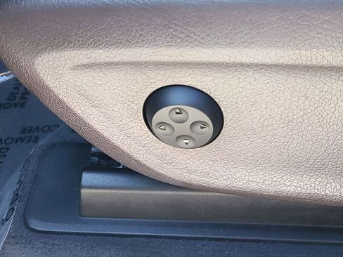 Used 2020 Mercedes-Benz GLE 350 4MATIC image 26