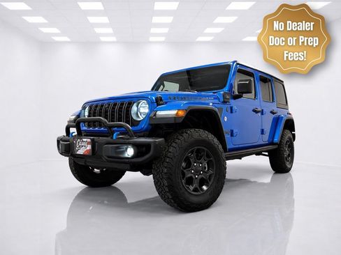 Used 2023 Jeep Wrangler Unlimited Rubicon 4xe AWD/4WD image 3