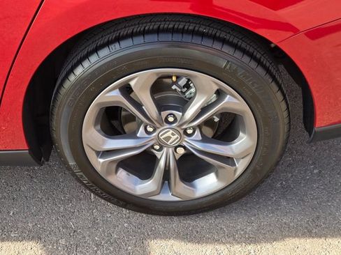 Used 2024 Honda Accord EX image 11