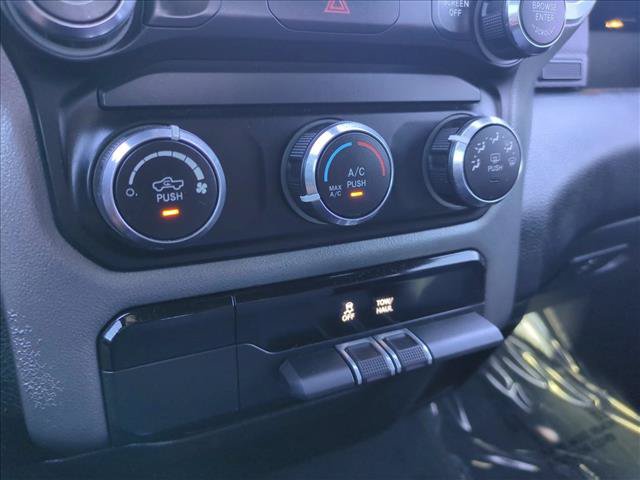 Used 2022 RAM 1500 Big Horn AWD/4WD image 12