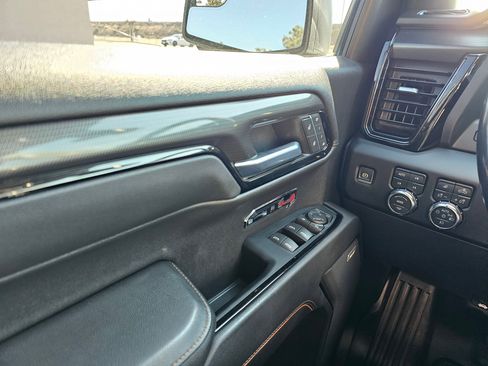 Used 2022 GMC Sierra 1500 AT4 w/ AT4 Preferred Package image 27