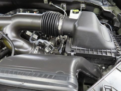 Used 2025 Ford Expedition Tremor image 31