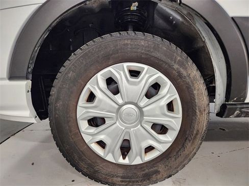Used 2024 Ford Transit 350 XLT image 8