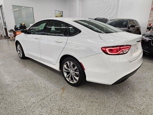Used 2015 Chrysler 200 S w/ Comfort Group FWD image 6