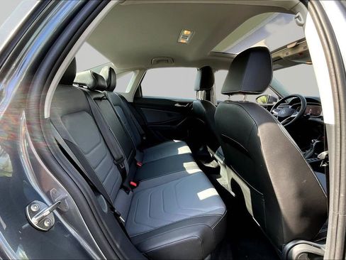 Used 2025 Volkswagen Jetta SEL image 22