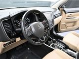 Used 2017 Mitsubishi Outlander SE image 4