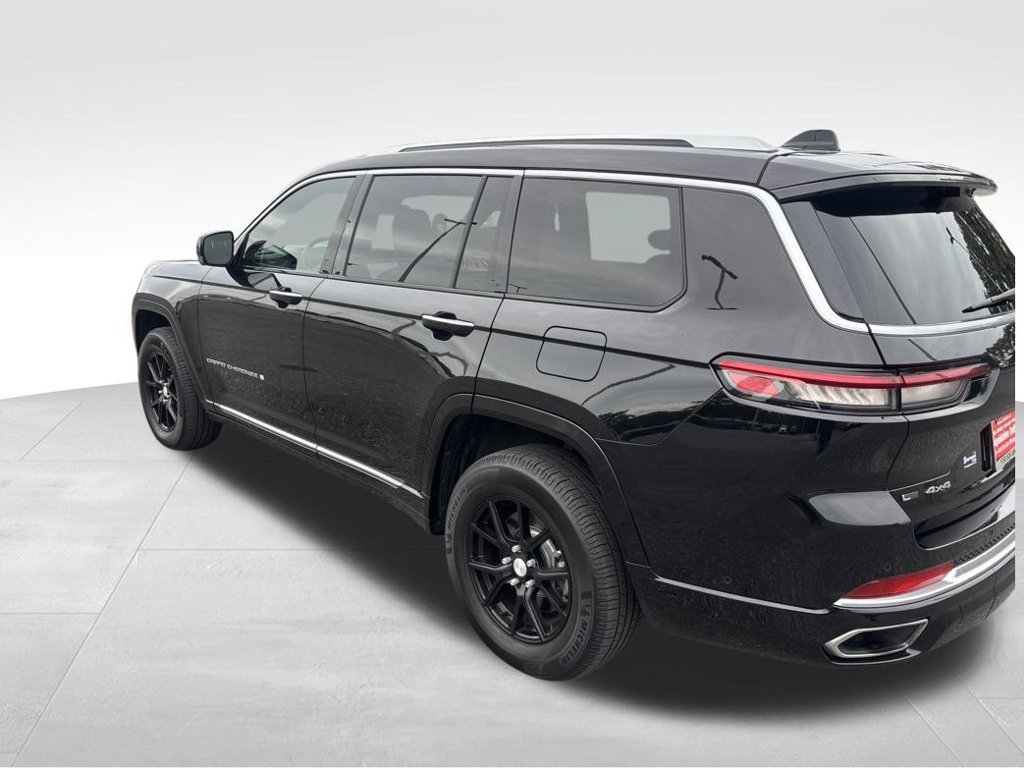 Used 2021 Jeep Grand Cherokee L Summit AWD/4WD image 3