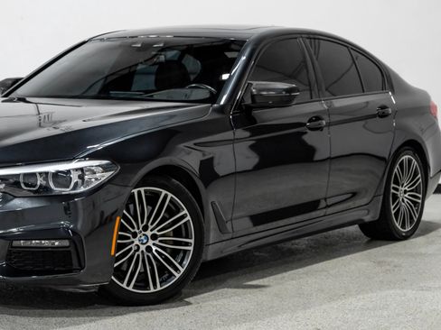 Used 2019 BMW 540i w/ M Sport Package image 11