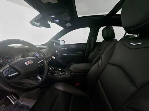Used 2023 Cadillac XT4 Sport w/ Technology Package image 20