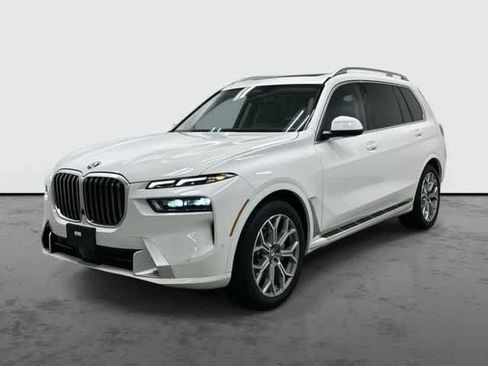 Used 2026 BMW X7 xDrive40i AWD/4WD image 1