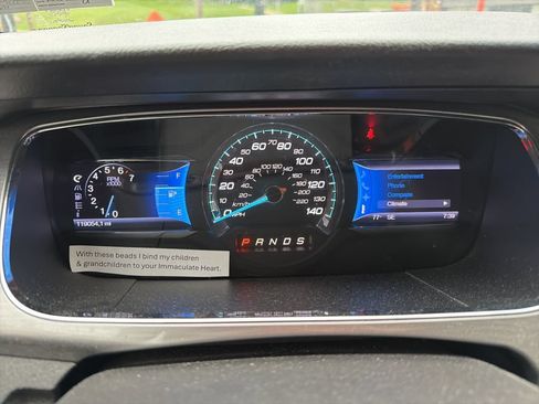 Used 2013 Ford Taurus SEL FWD image 6