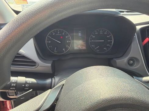 Used 2025 Subaru Crosstrek 2.5i Premium AWD/4WD image 18