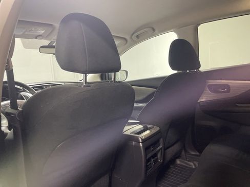 Used 2016 Nissan Murano S w/ Navigation Package image 16