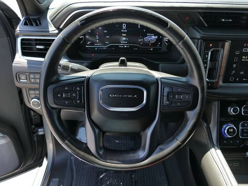 Used 2024 GMC Yukon Denali Ultimate AWD/4WD image 18