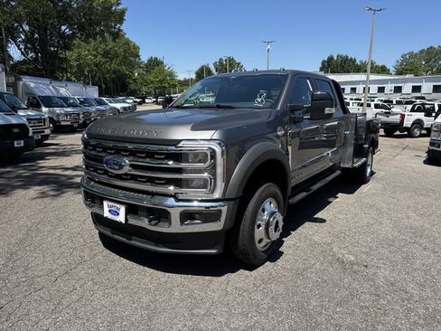 New 2026 Ford F450 Lariat AWD/4WD image 4