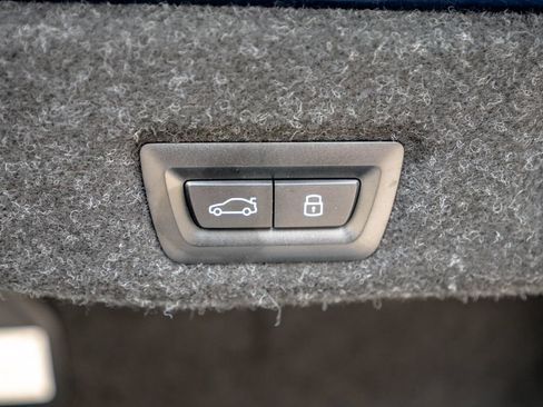 Used 2025 BMW 540i xDrive AWD/4WD image 47