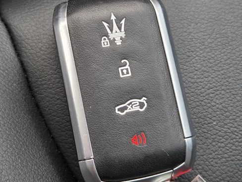 Used 2023 Maserati Grecale Modena AWD/4WD image 43