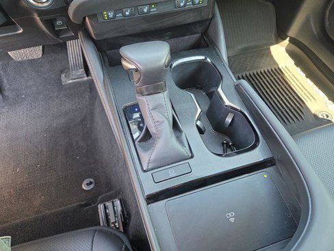 Certified 2025 Lexus ES 350 w/ Premium Package FWD image 29