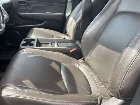 Used 2023 Honda Odyssey EX-L image 12