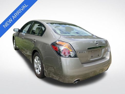 Used 2007 Nissan Altima 2.5 S w/ Convenience Plus Pkg FWD image 4