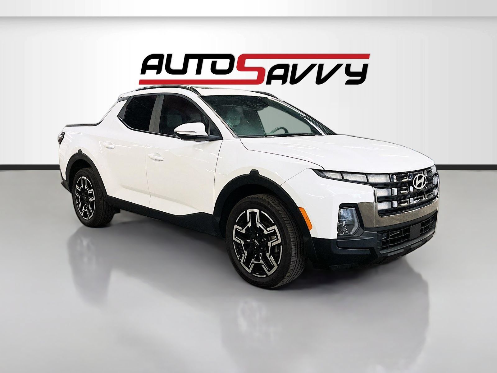 Used 2025 Hyundai Santa Cruz Limited AWD/4WD image 1
