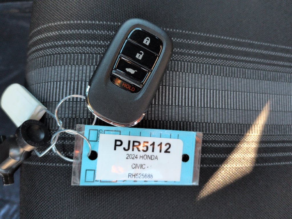 Used 2024 Honda Civic Sport image 30