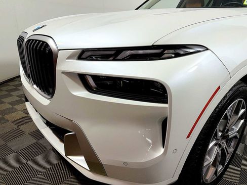 Used 2023 BMW X7 xDrive40i w/ Premium Package image 27