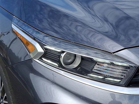 Used 2023 Kia Forte GT-Line w/ GT-Line Premium Package FWD image 10