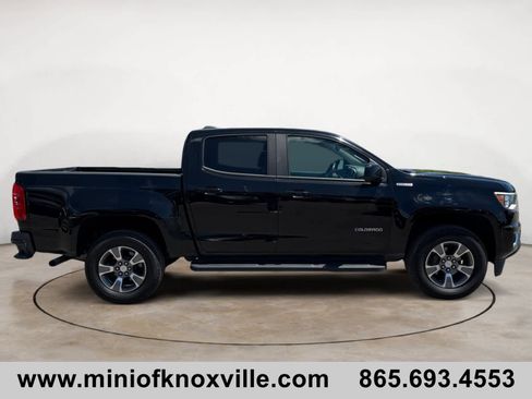 Used 2018 Chevrolet Colorado Z71 AWD/4WD image 2