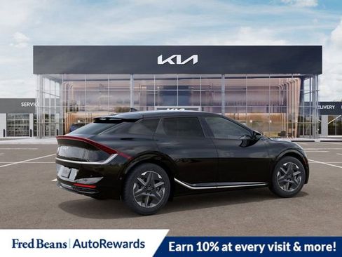 New 2025 Kia EV6 Light w/ Light LR Technology Package image 6